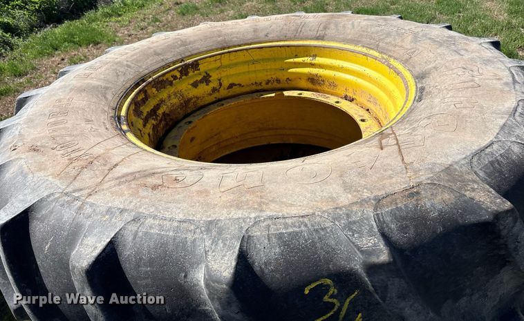 image for item DY2514 (8) tires and wheels 