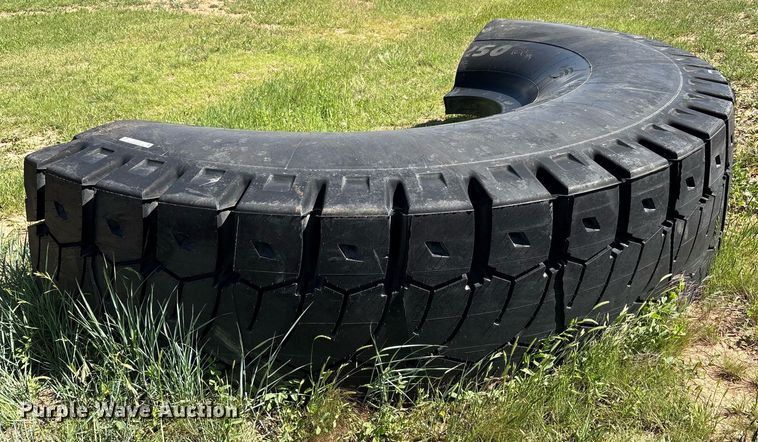 image for item DY2515 (2) Michelin tire halves