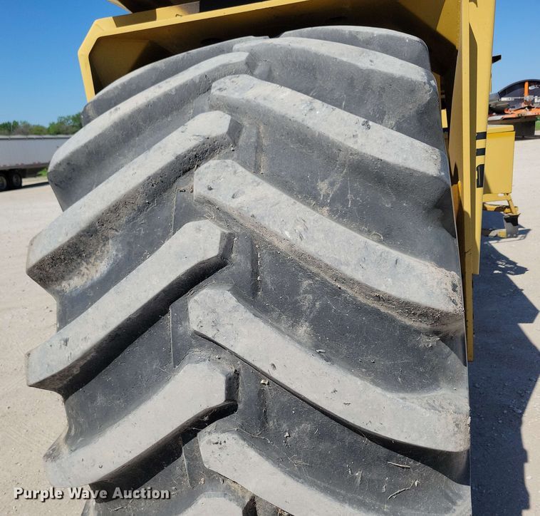 image for item EA2445 TerraGator 1903 spreader