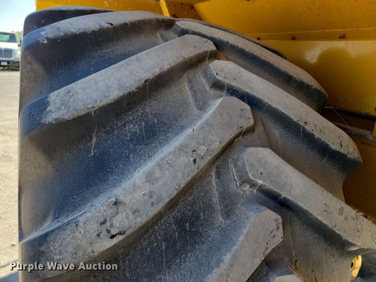 image for item EA2445 TerraGator 1903 spreader