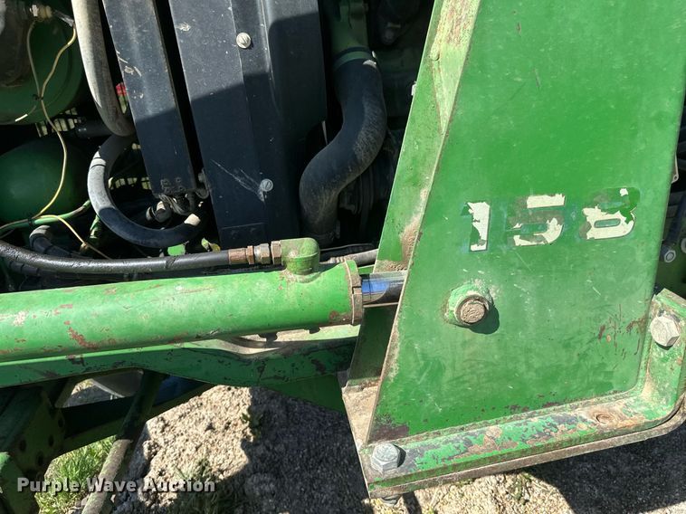 image for item EB2565 John Deere 4040 tractor