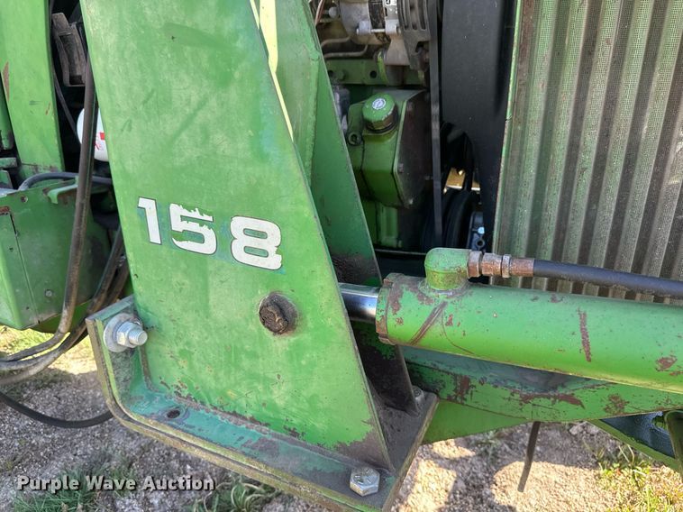 image for item EB2565 John Deere 4040 tractor