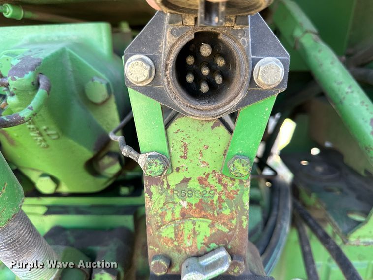 image for item EB2565 John Deere 4040 tractor