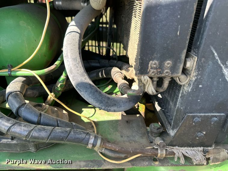 image for item EB2565 John Deere 4040 tractor