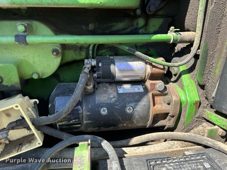 image for item EB2565 John Deere 4040 tractor