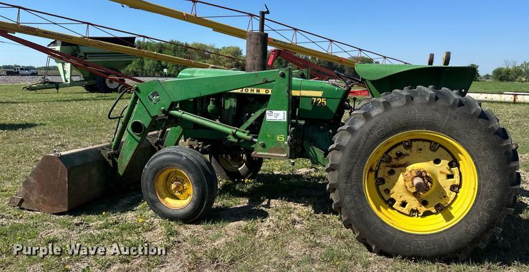 image for item EB2567 1978 John Deere 2640 tractor