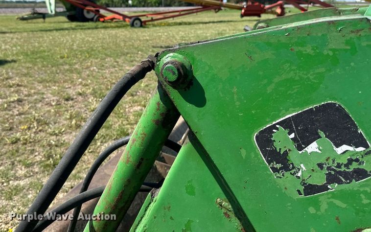 image for item EB2567 1978 John Deere 2640 tractor