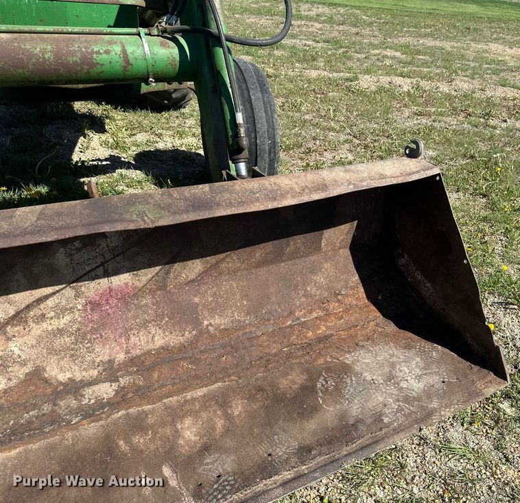 image for item EB2567 1978 John Deere 2640 tractor