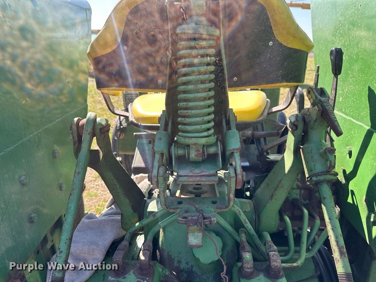 image for item EB2567 1978 John Deere 2640 tractor