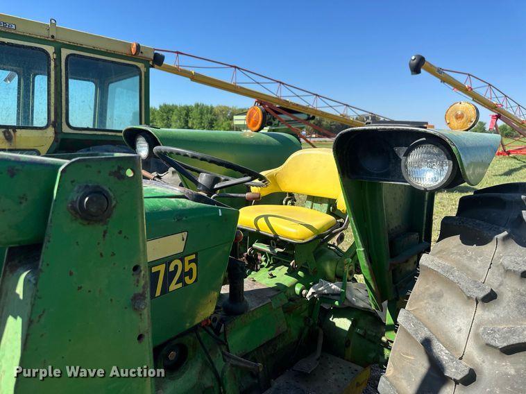 image for item EB2567 1978 John Deere 2640 tractor
