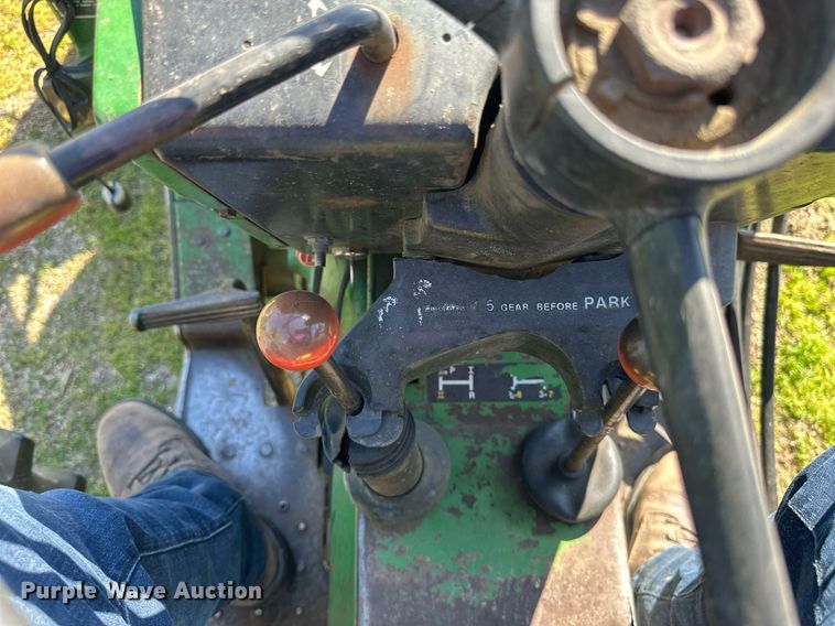 image for item EB2567 1978 John Deere 2640 tractor