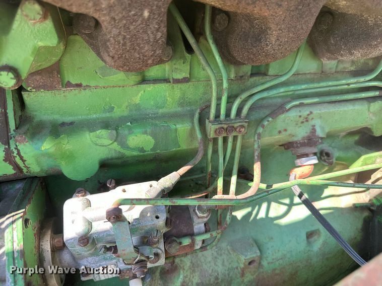 image for item EB2567 1978 John Deere 2640 tractor