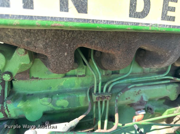image for item EB2567 1978 John Deere 2640 tractor