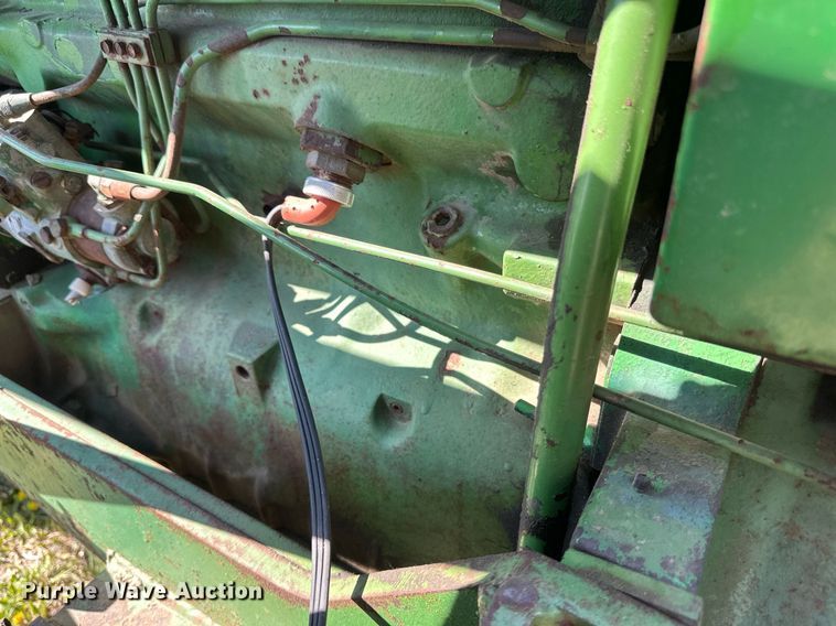 image for item EB2567 1978 John Deere 2640 tractor