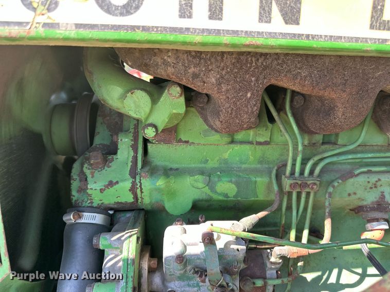 image for item EB2567 1978 John Deere 2640 tractor
