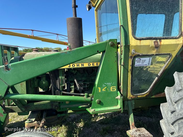 image for item EB2568 John Deere 2640 tractor