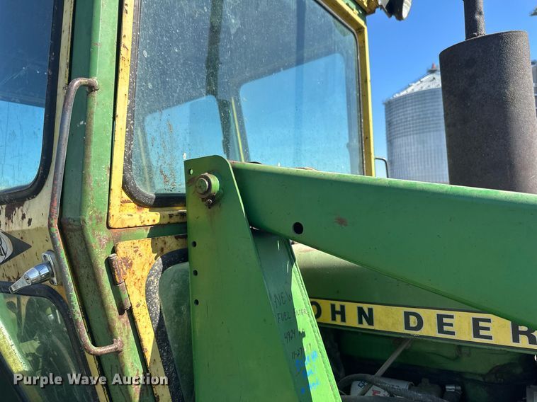 image for item EB2568 John Deere 2640 tractor