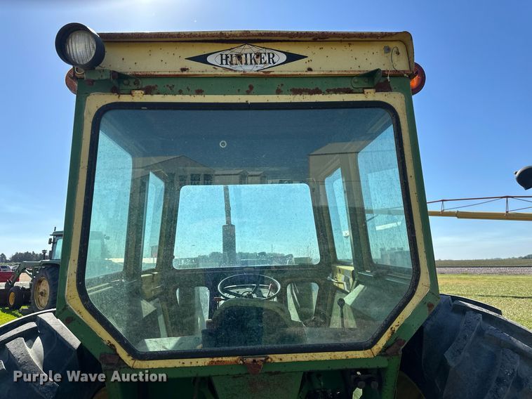 image for item EB2568 John Deere 2640 tractor