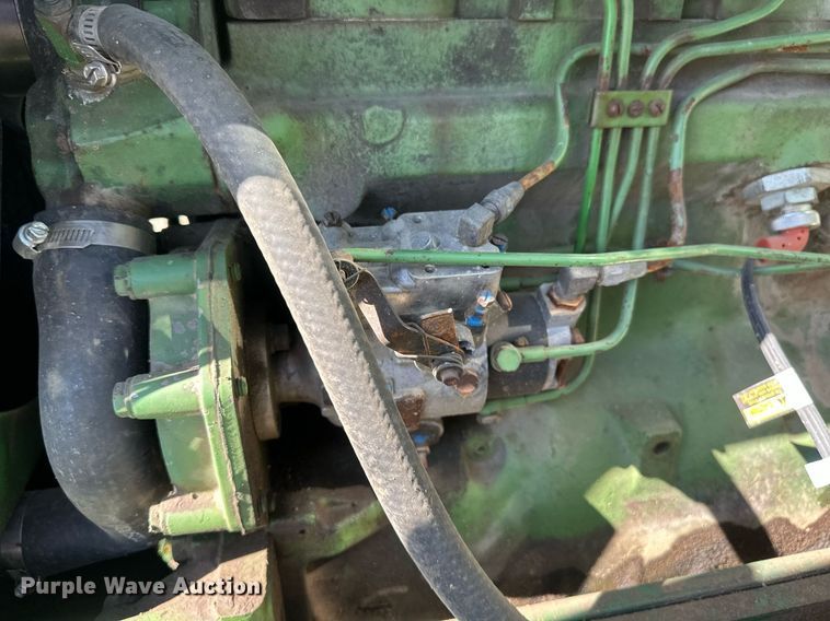 image for item EB2568 John Deere 2640 tractor