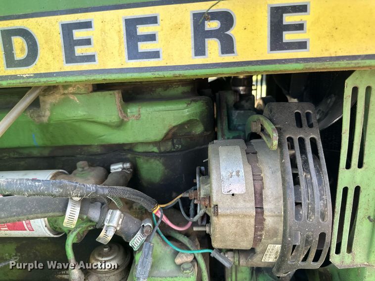 image for item EB2568 John Deere 2640 tractor
