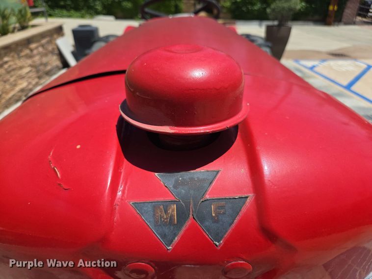 image for item EC1027 Massey Ferguson 25 tractor