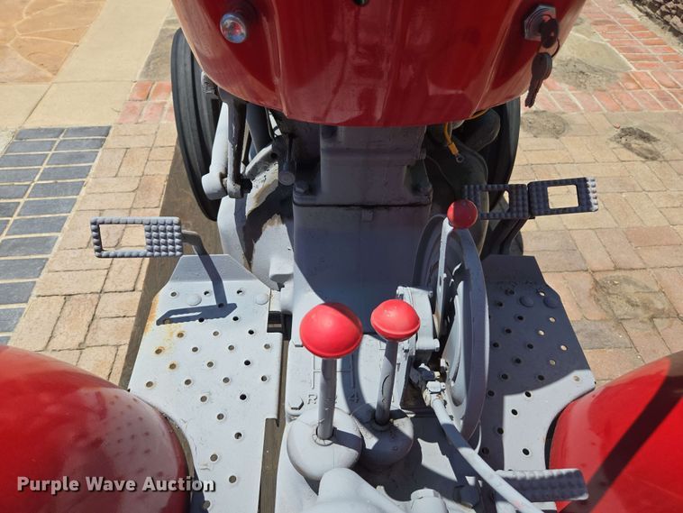image for item EC1027 Massey Ferguson 25 tractor