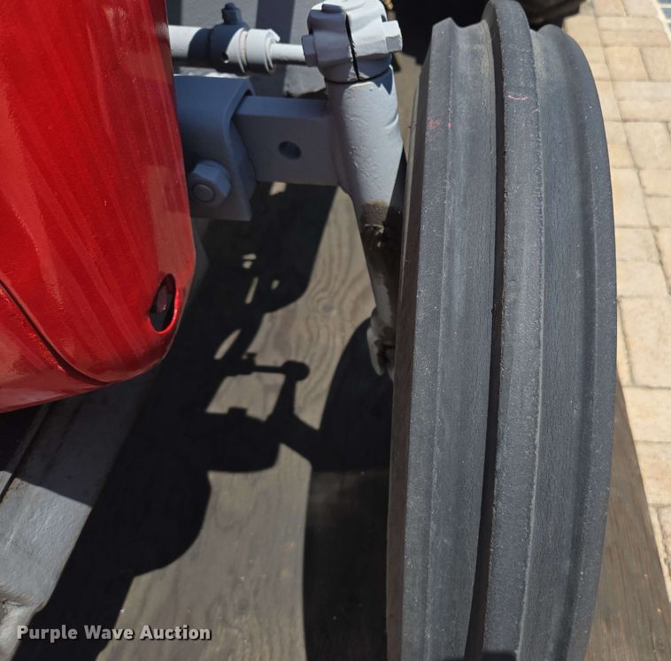 image for item EC1027 Massey Ferguson 25 tractor