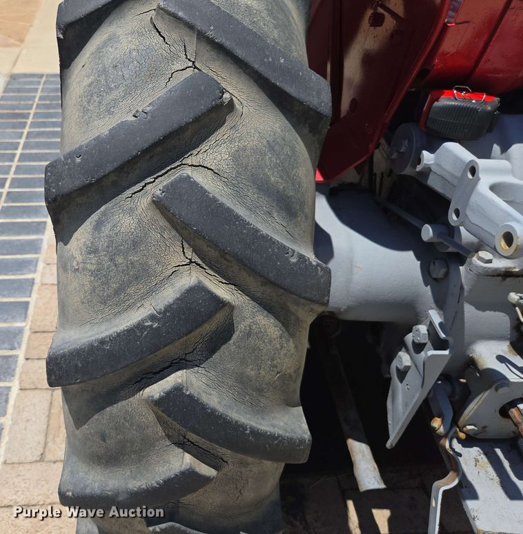 image for item EC1027 Massey Ferguson 25 tractor