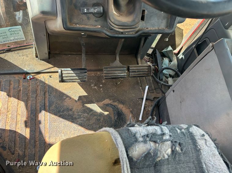 image for item EC1377 1994 Case IH 7230 tractor