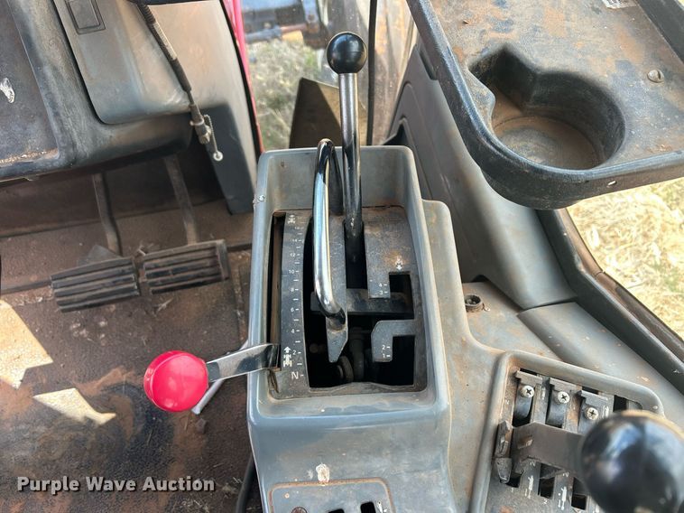 image for item EC1377 1994 Case IH 7230 tractor