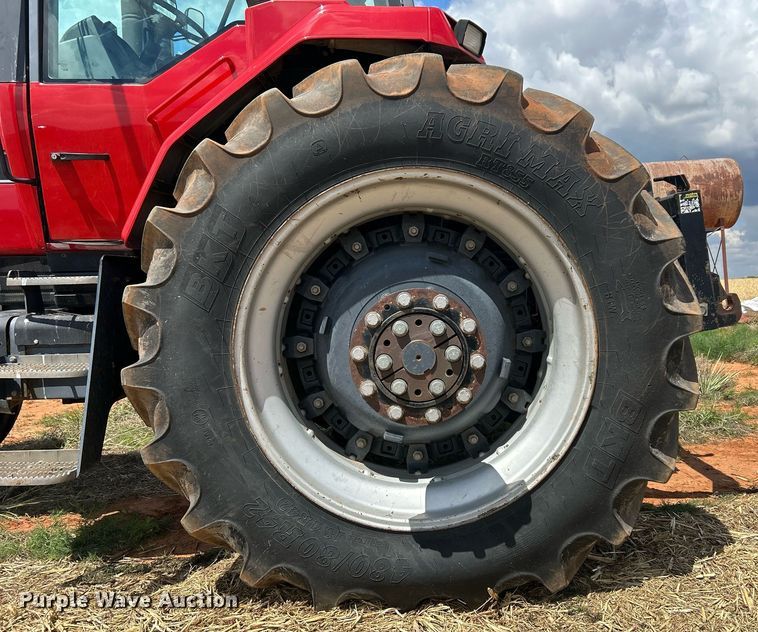 image for item EC1377 1994 Case IH 7230 tractor