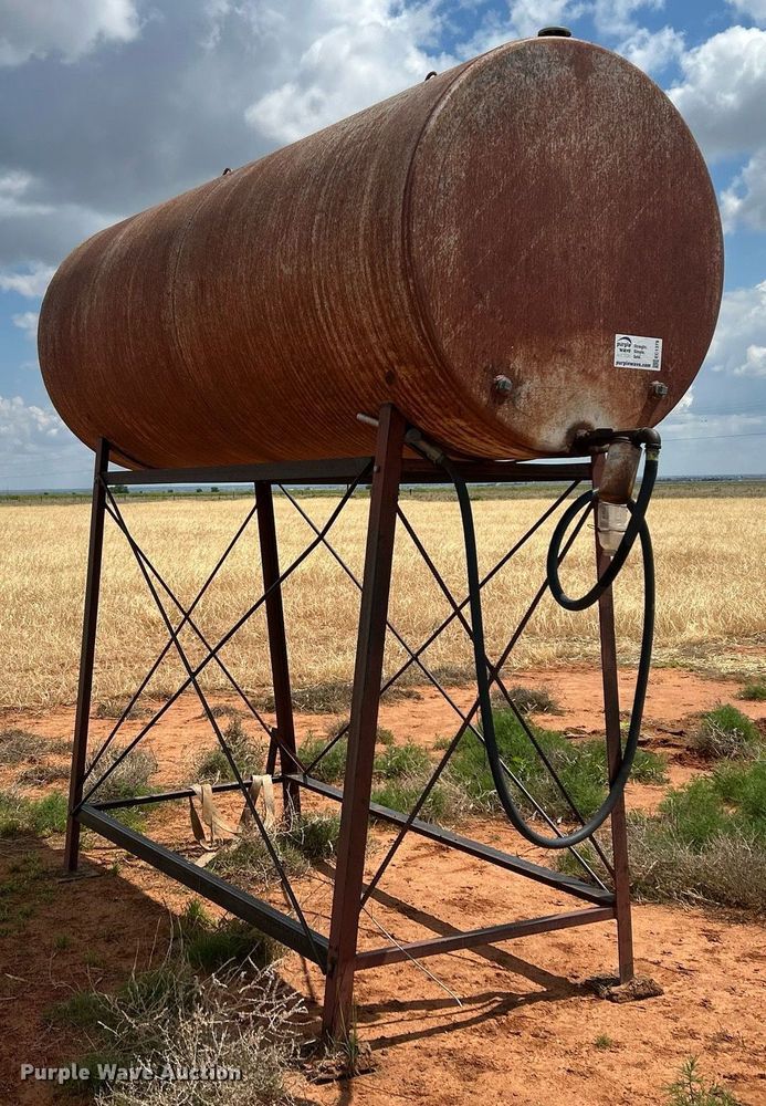 image for item EC1378 Fuel tank