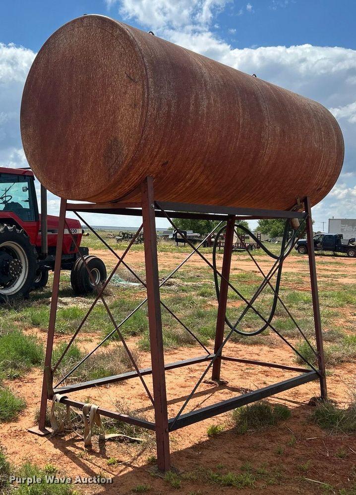 image for item EC1378 Fuel tank