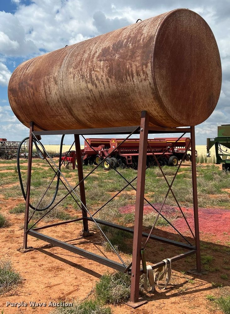 image for item EC1378 Fuel tank