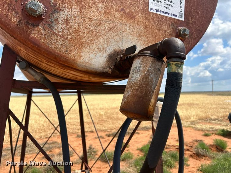 image for item EC1378 Fuel tank