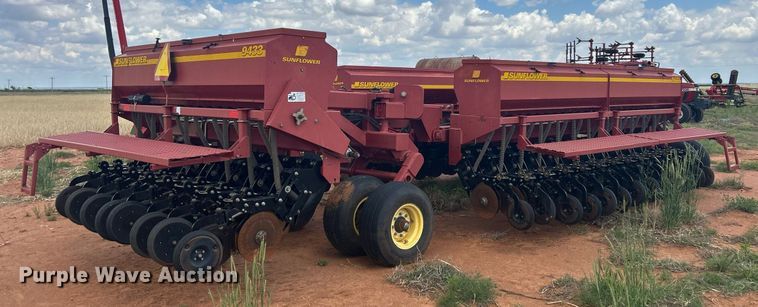 image for item EC1380 Sunflower 9433-40 grain drill