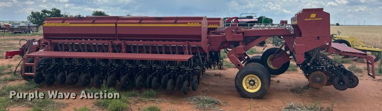 image for item EC1380 Sunflower 9433-40 grain drill