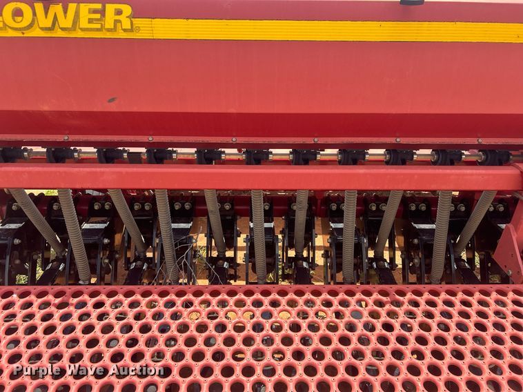 image for item EC1380 Sunflower 9433-40 grain drill