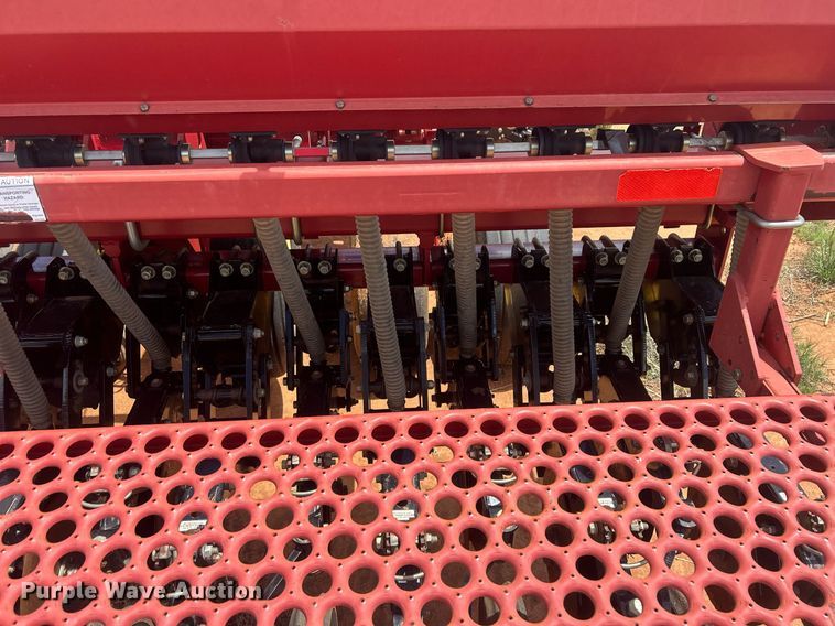 image for item EC1380 Sunflower 9433-40 grain drill