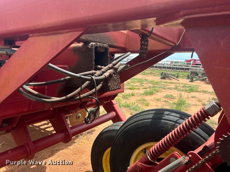 image for item EC1380 Sunflower 9433-40 grain drill