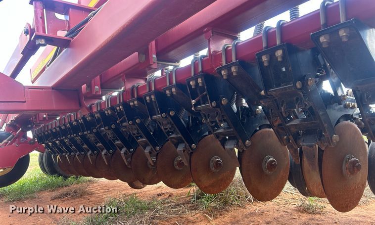 image for item EC1380 Sunflower 9433-40 grain drill