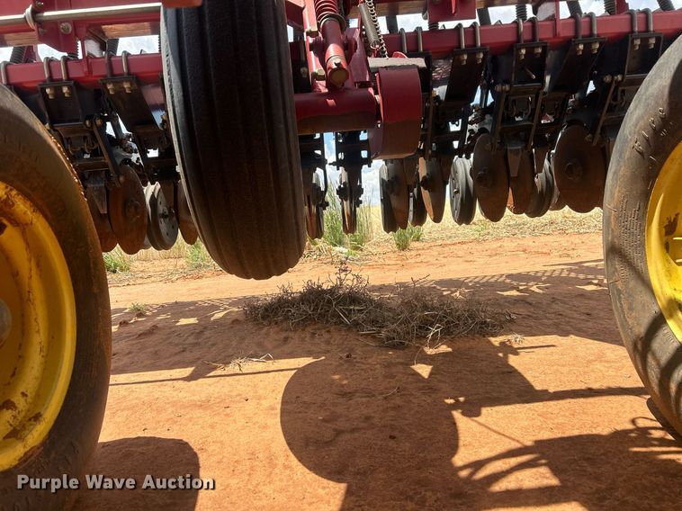 image for item EC1380 Sunflower 9433-40 grain drill