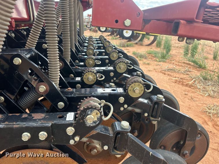 image for item EC1380 Sunflower 9433-40 grain drill