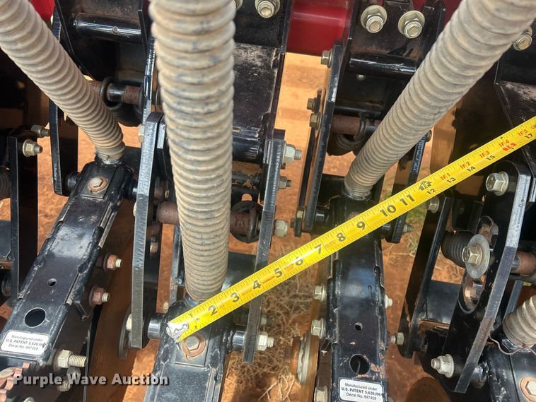 image for item EC1380 Sunflower 9433-40 grain drill