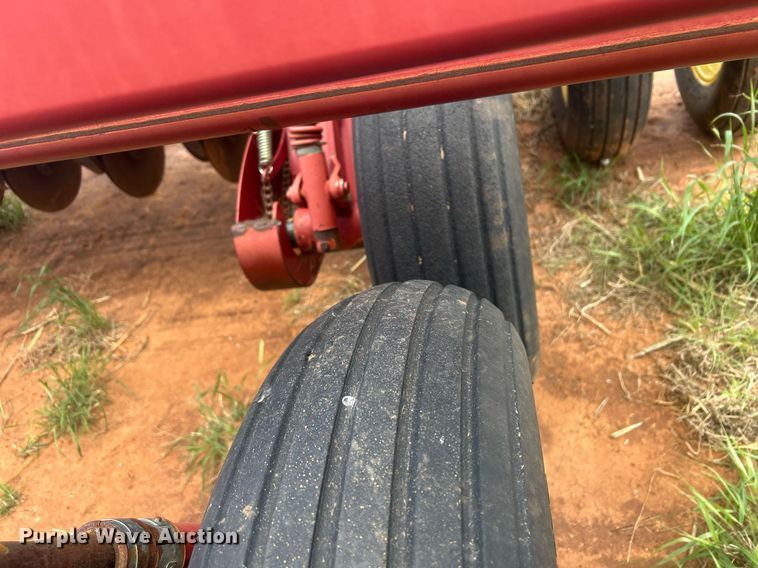 image for item EC1380 Sunflower 9433-40 grain drill