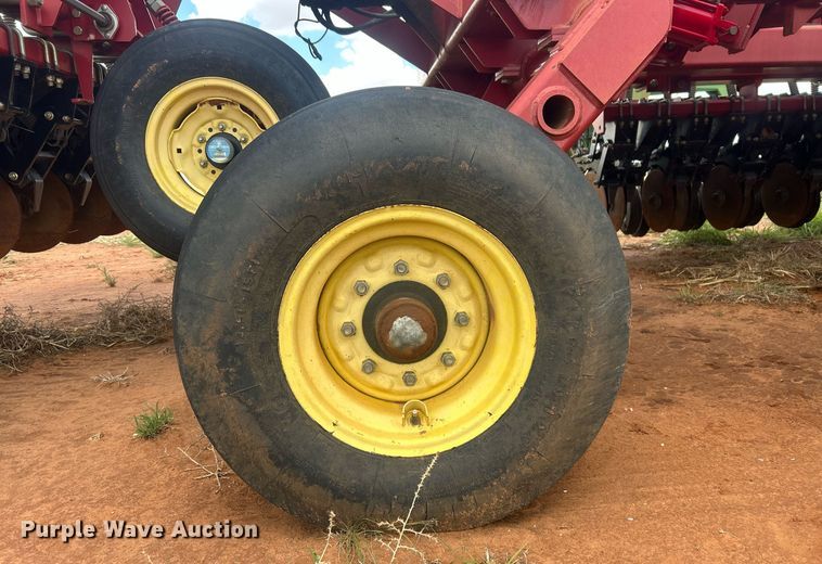 image for item EC1380 Sunflower 9433-40 grain drill