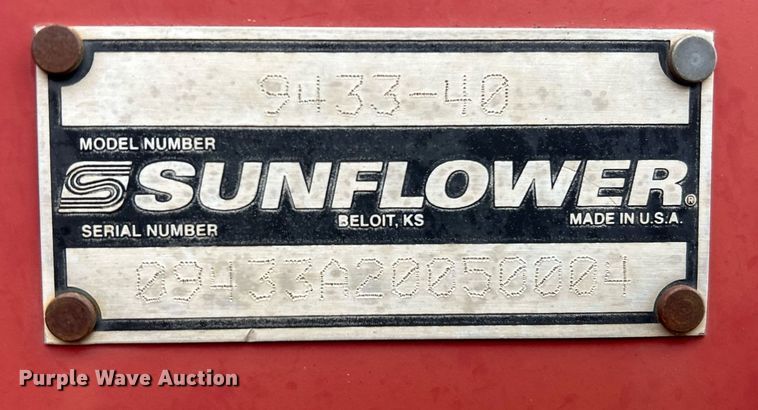 image for item EC1380 Sunflower 9433-40 grain drill