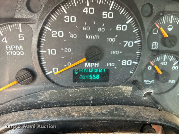 image for item EC1383 2005 GMC C5500 flatbed truck