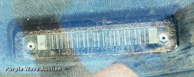 image for item EC1383 2005 GMC C5500 flatbed truck