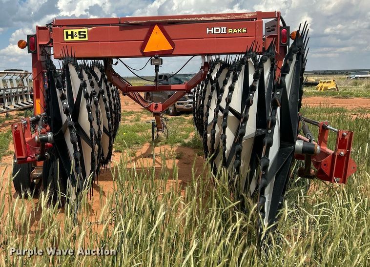 image for item EC1384 2014 H&S HDII hay rake
